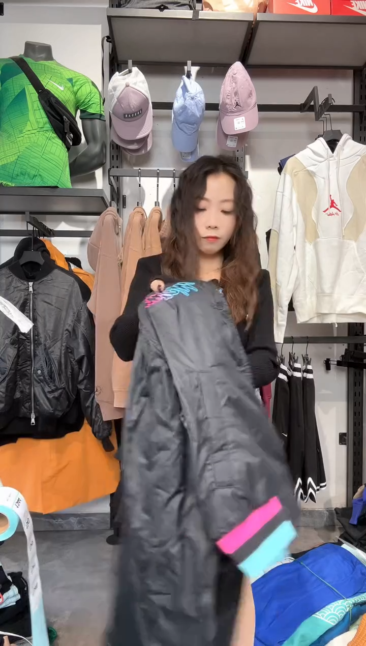 1340 编码 瑕疵款直播间过款为准 尺码