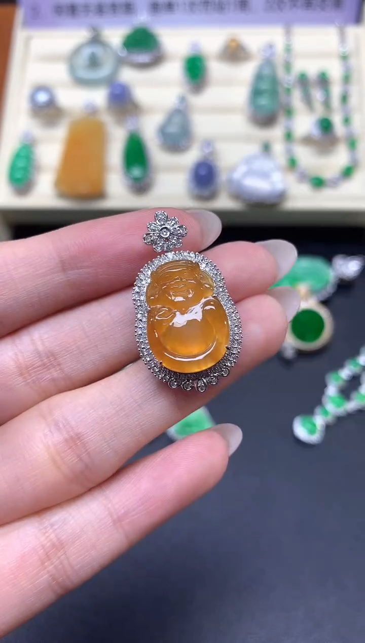 【闪购商品】翡翠吊坠(不含链)18K金镶嵌吊坠|11500+1150