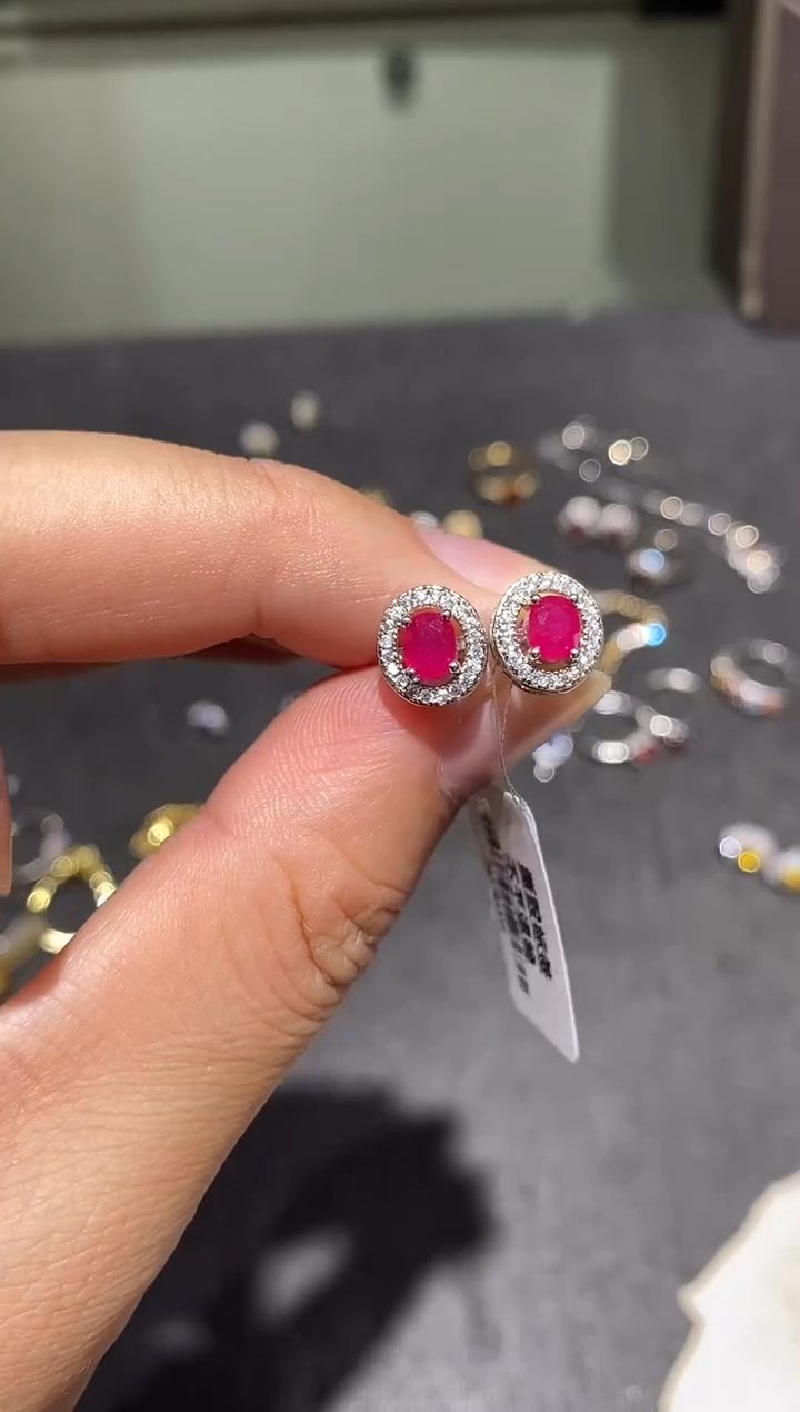 银S925镶嵌耳饰红宝石耳钉