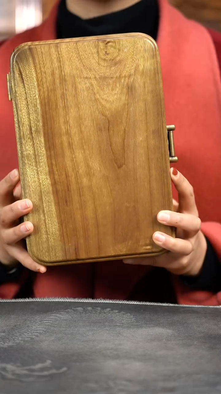 【闪购商品】金丝楠木艺拆房老料精工收纳盒687