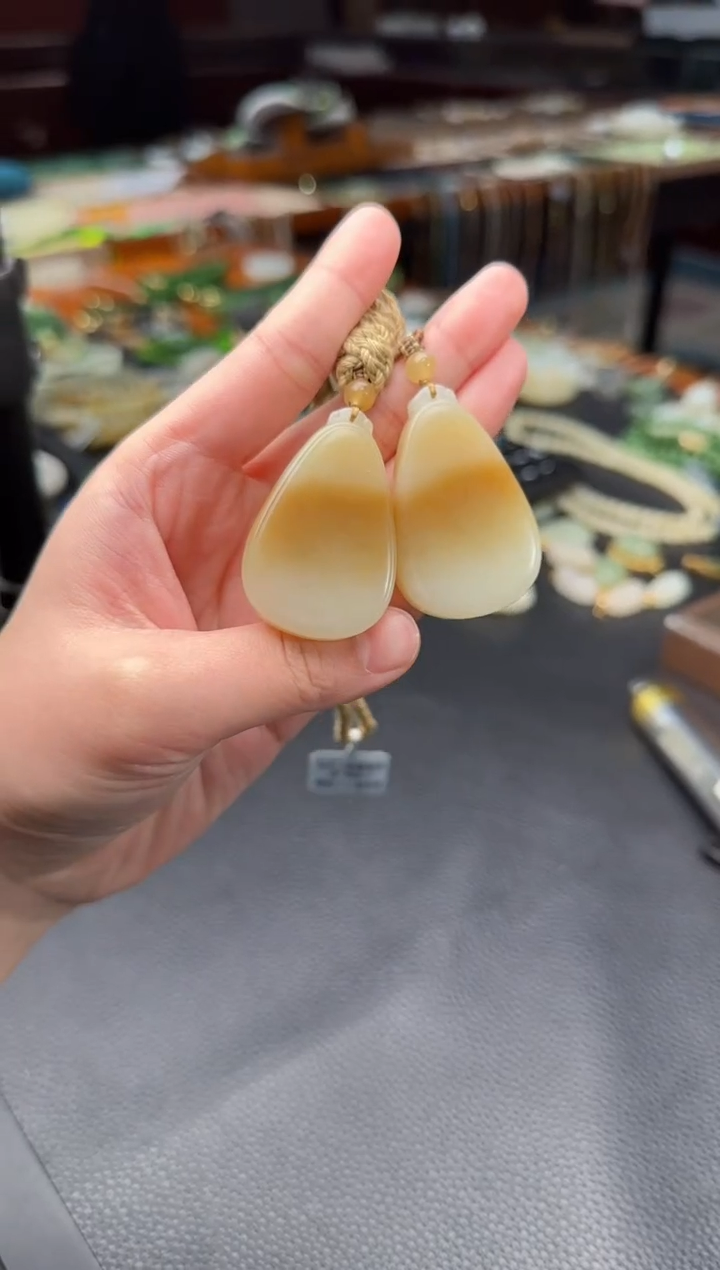 【闪购商品】和田玉颈饰未镶嵌且末糖白无事牌