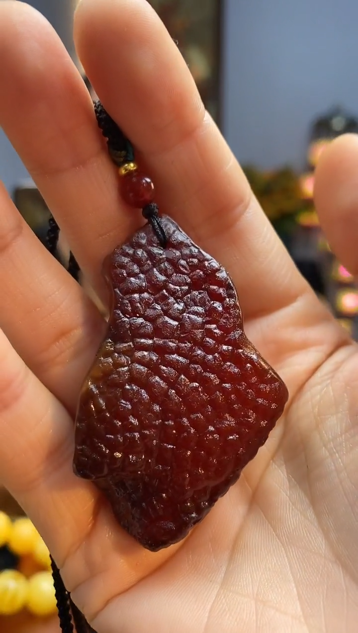 琥珀颈饰未镶嵌吊坠
