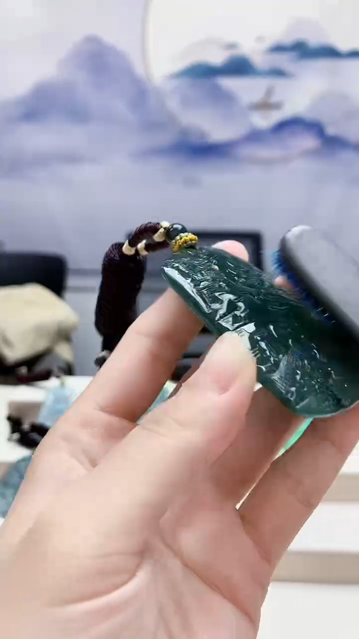 未镶嵌定制翡翠小**.5028lr-毛货挂件