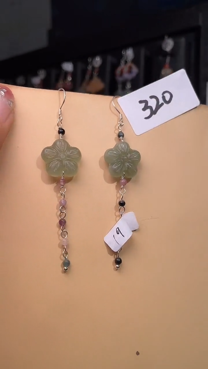 未镶嵌岫玉耳饰喜欢拍