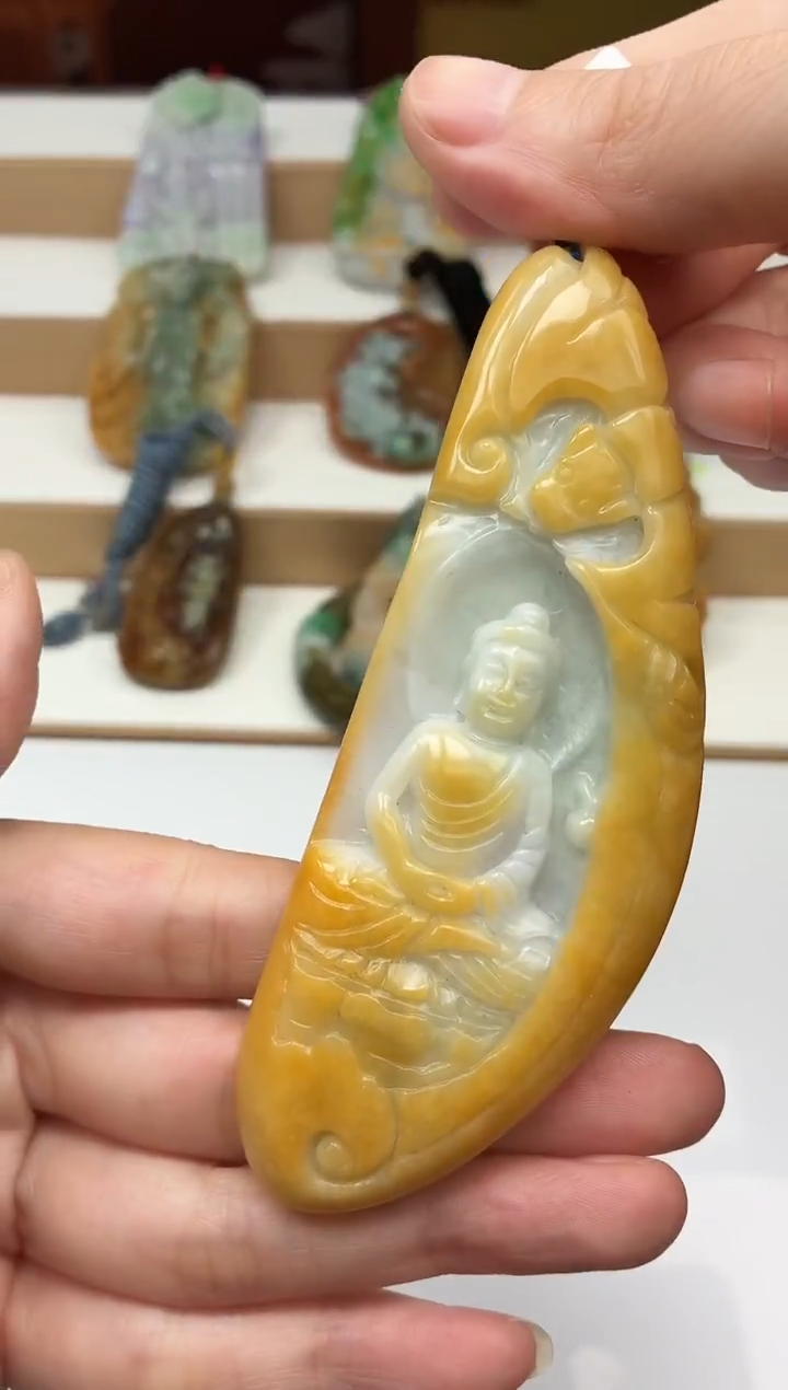 颈饰未镶嵌翡翠牌子