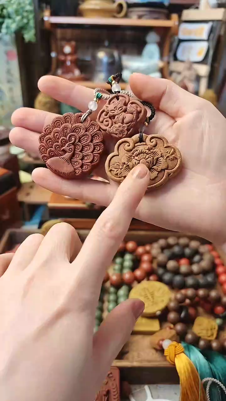 【闪购商品】蝴蝶岁月温柔白龙香牌