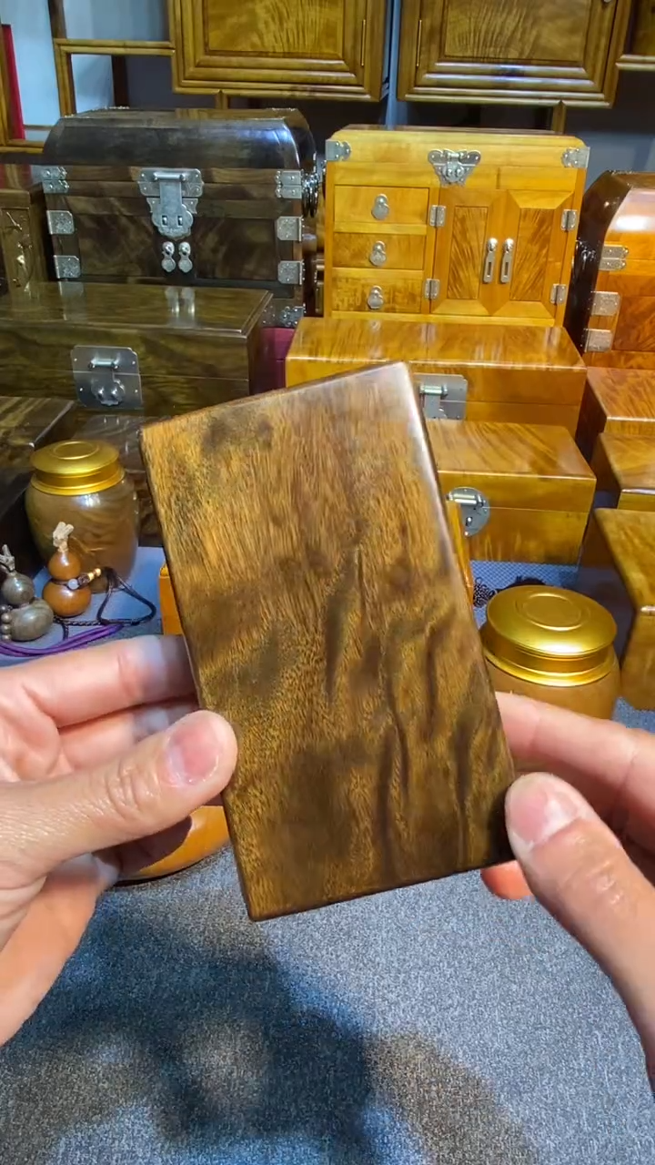 【闪购商品】金丝楠木艺阴沉木 细只 烟盒