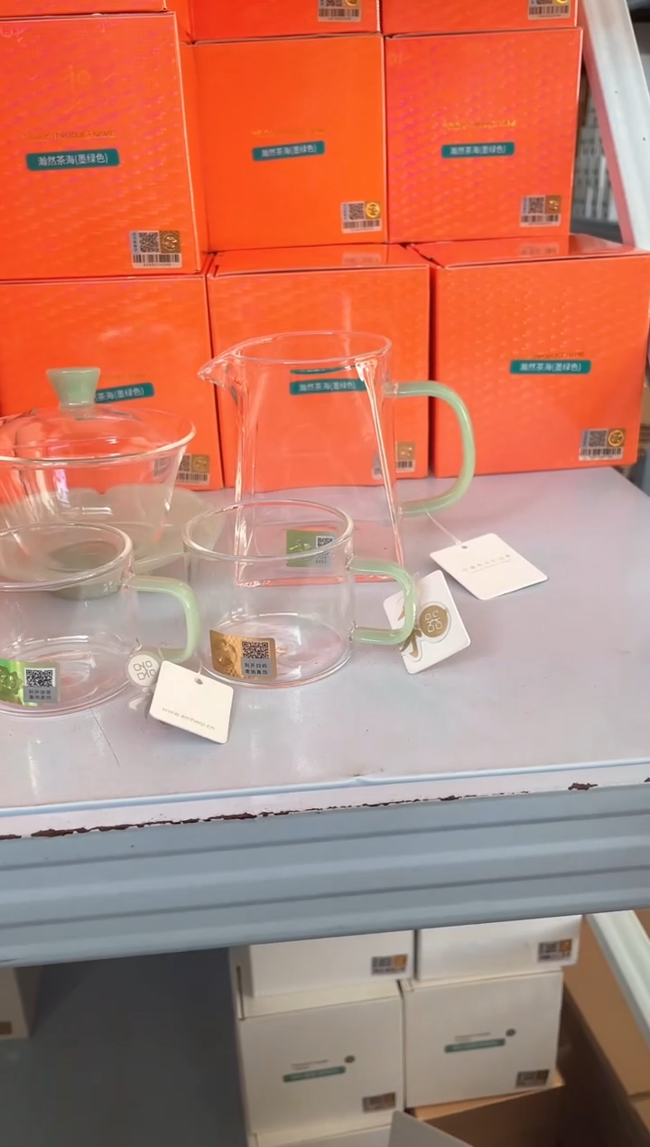 荷叶盖碗浅玉+瀚然浅玉+清禾杯一对浅玉