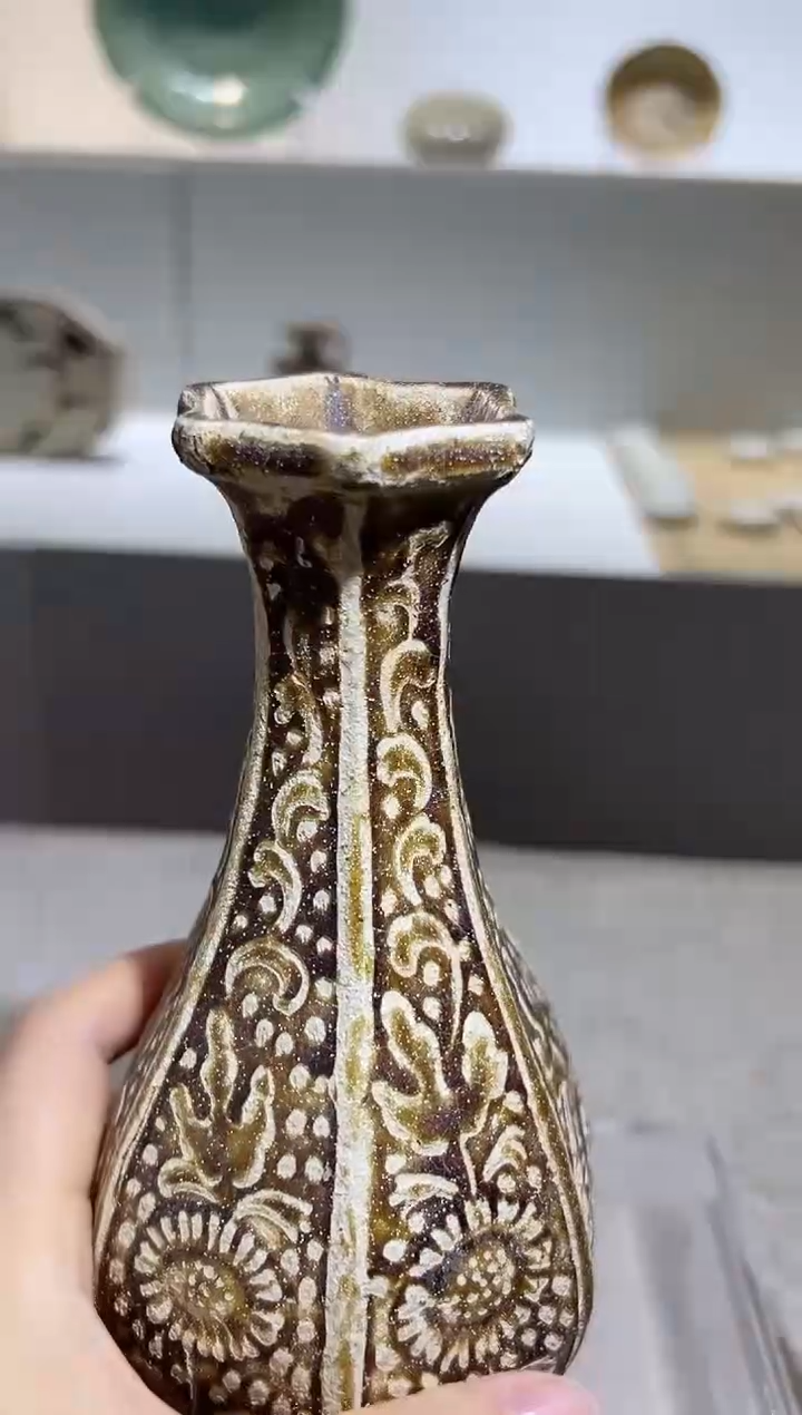 【闪购商品】杯吉州窑六方瓶-汉承文化