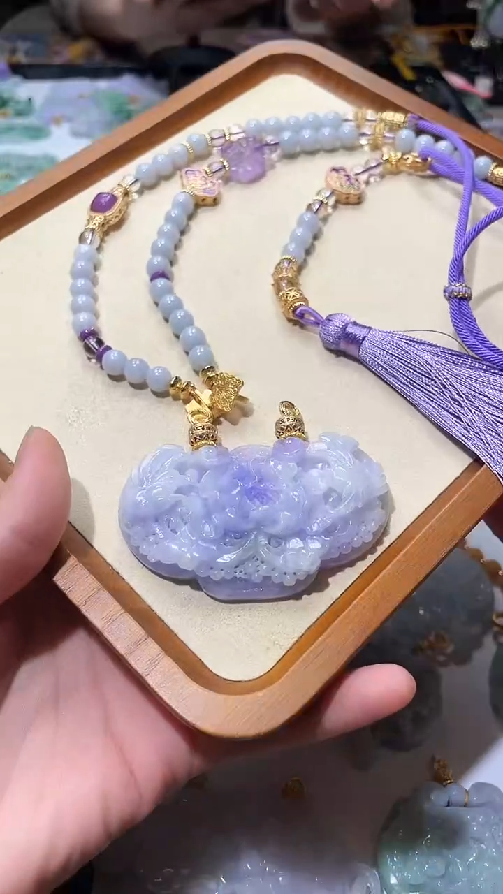 【闪购商品】翡翠颈饰未镶嵌吊坠