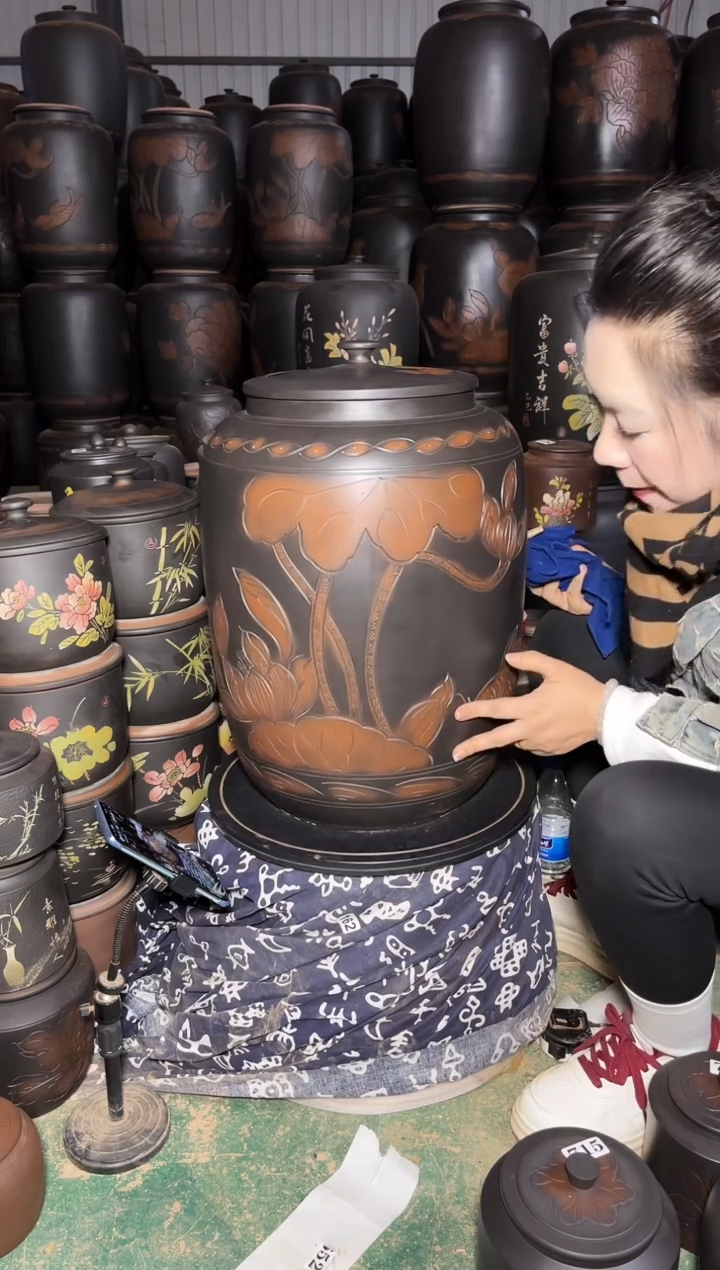 壶瑕疵茶缸高51cm 荷花  722