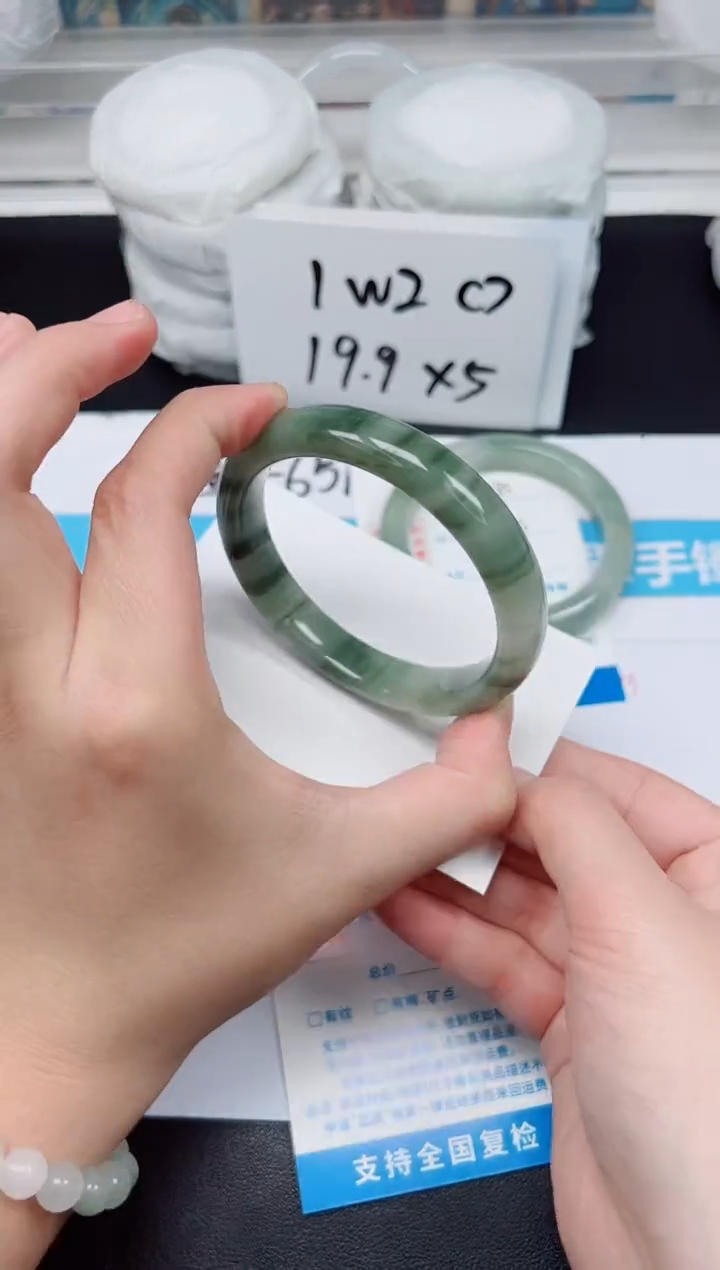 【闪购商品】石英质玉手镯未镶嵌G186-60.2