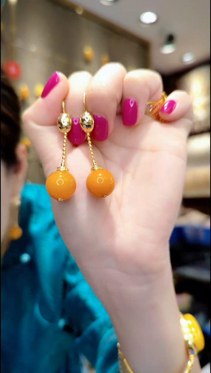 【闪购商品】蜜蜡耳饰银S925镀金镶嵌A1049蜜蜡耳坠