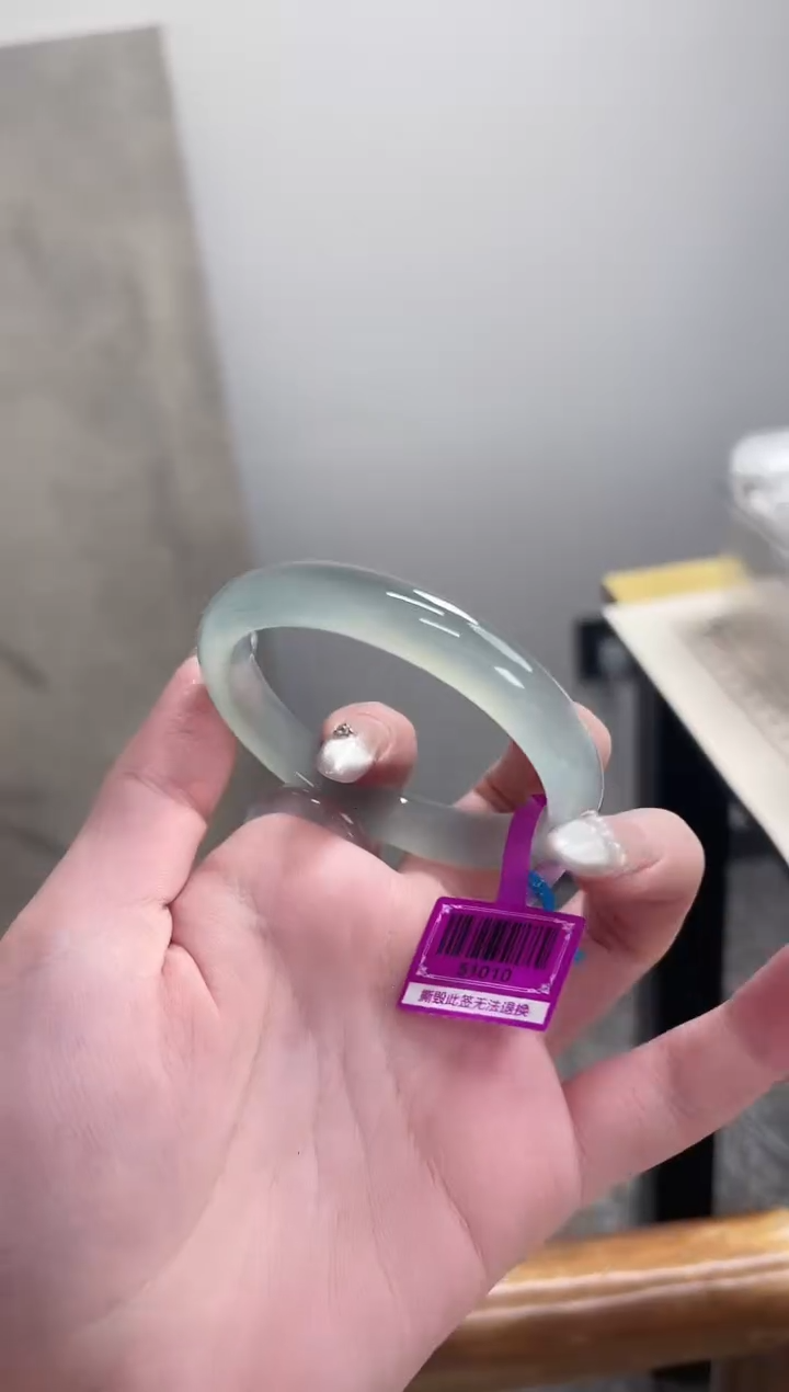 【闪购商品】玛瑙/玉髓手镯未镶嵌52-54圈 需要包容