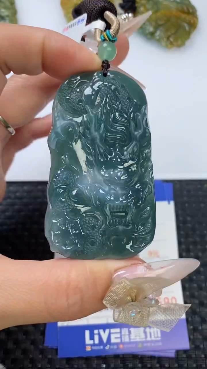 【闪购商品】翡翠颈饰未镶嵌1111111111111111