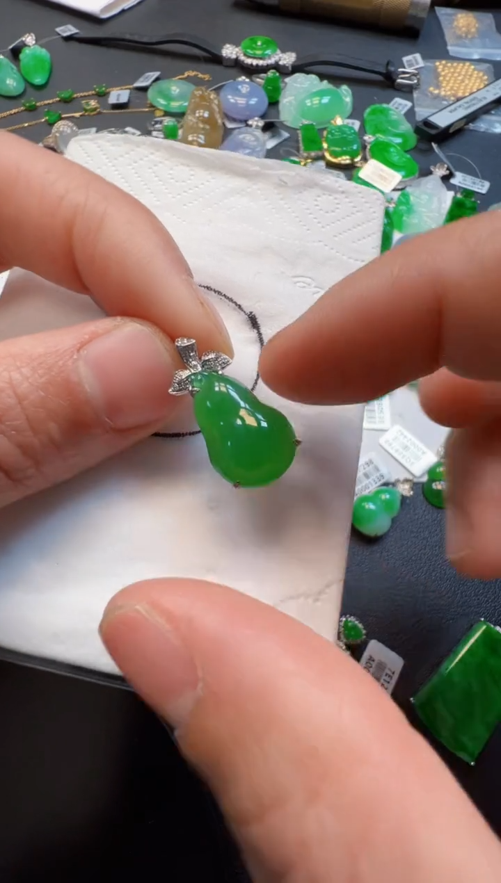 【闪购商品】定制翡翠18K金镶嵌5800元