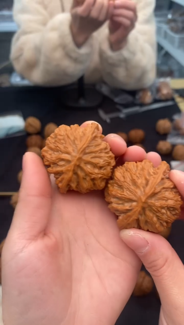 【闪购商品】文玩核桃把件苹果园44-t262