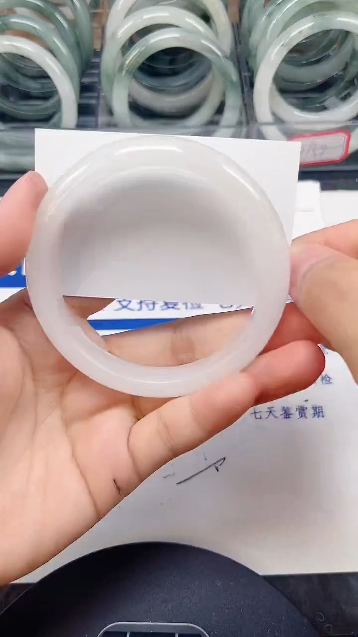 未镶嵌手镯石英质玉245-62/63