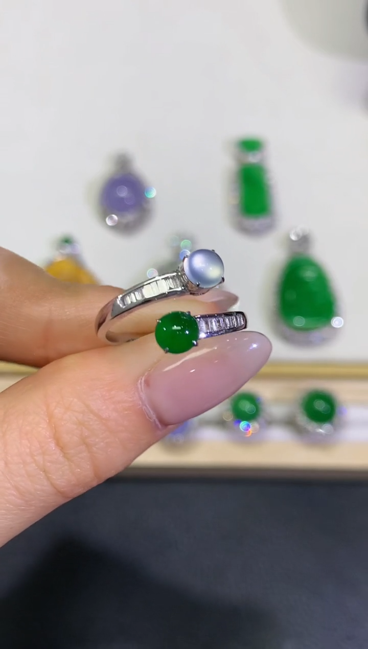 【闪购商品】翡翠颈饰18K金镶嵌团购59