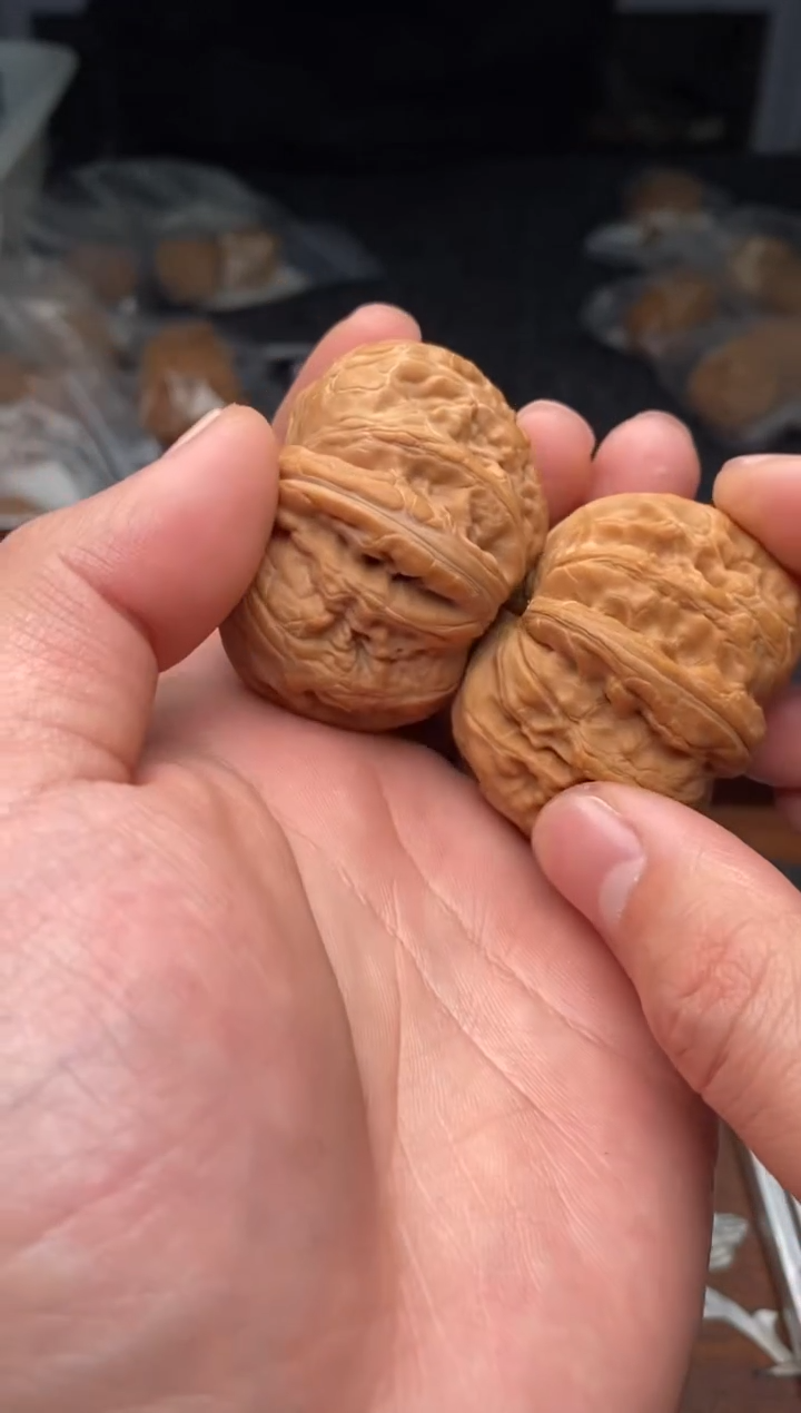 【闪购商品】文玩核桃把件G125号45尺元宝