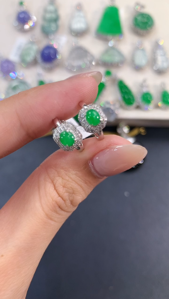 翡翠18K金镶嵌耳饰a120        