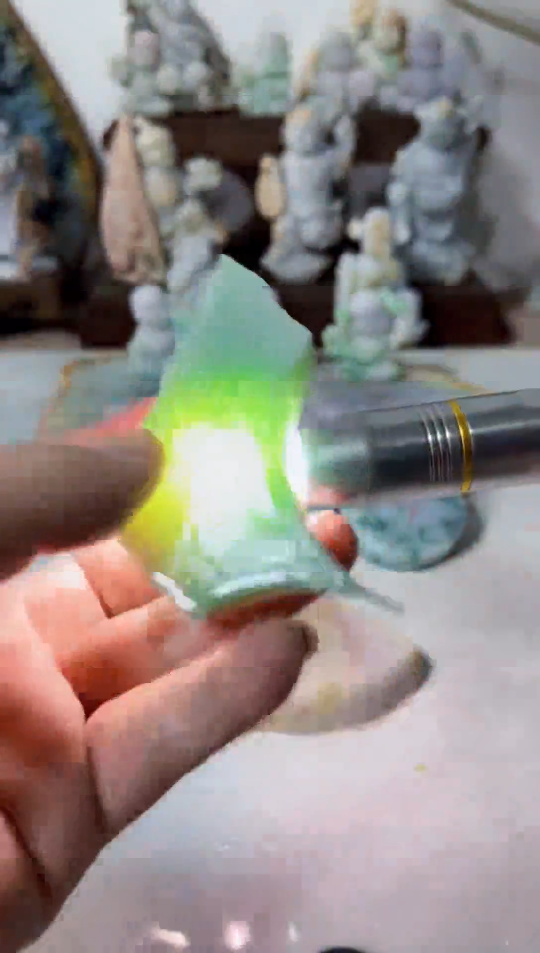 【闪购商品】翡翠吊坠(不含链)未镶嵌A909