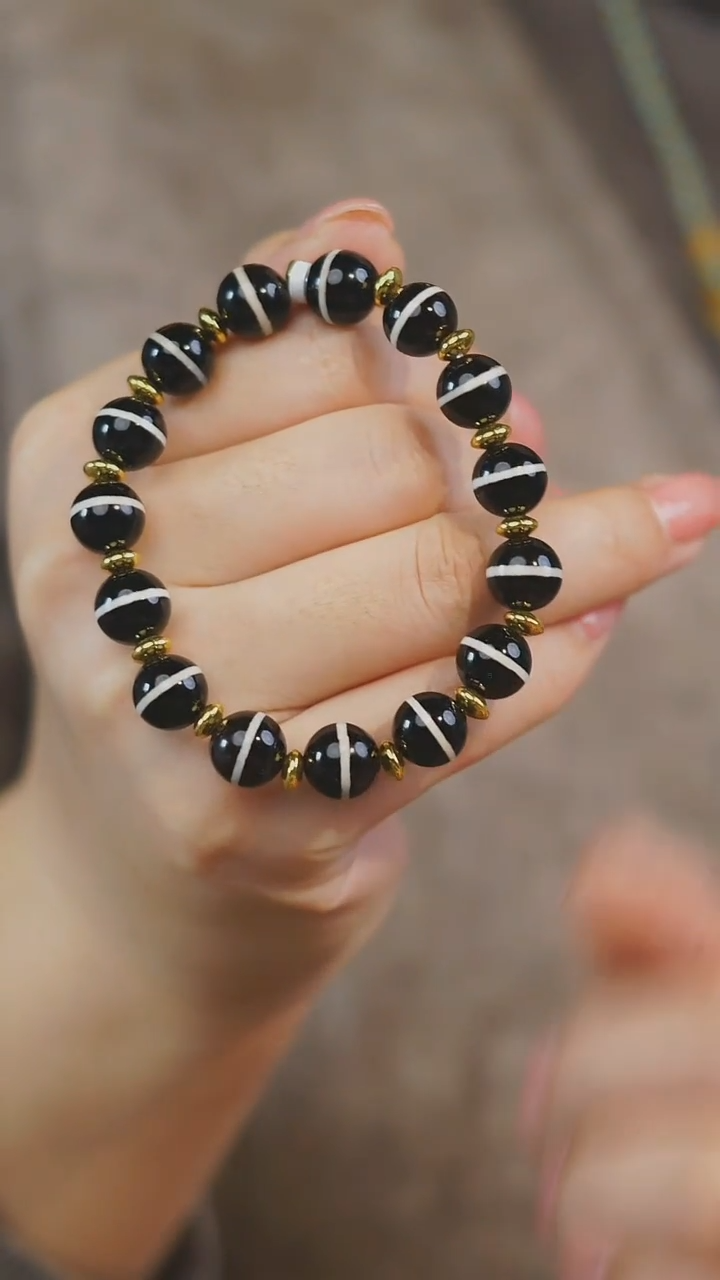 【闪购商品】玛瑙/玉髓手串未镶嵌多样性发其一