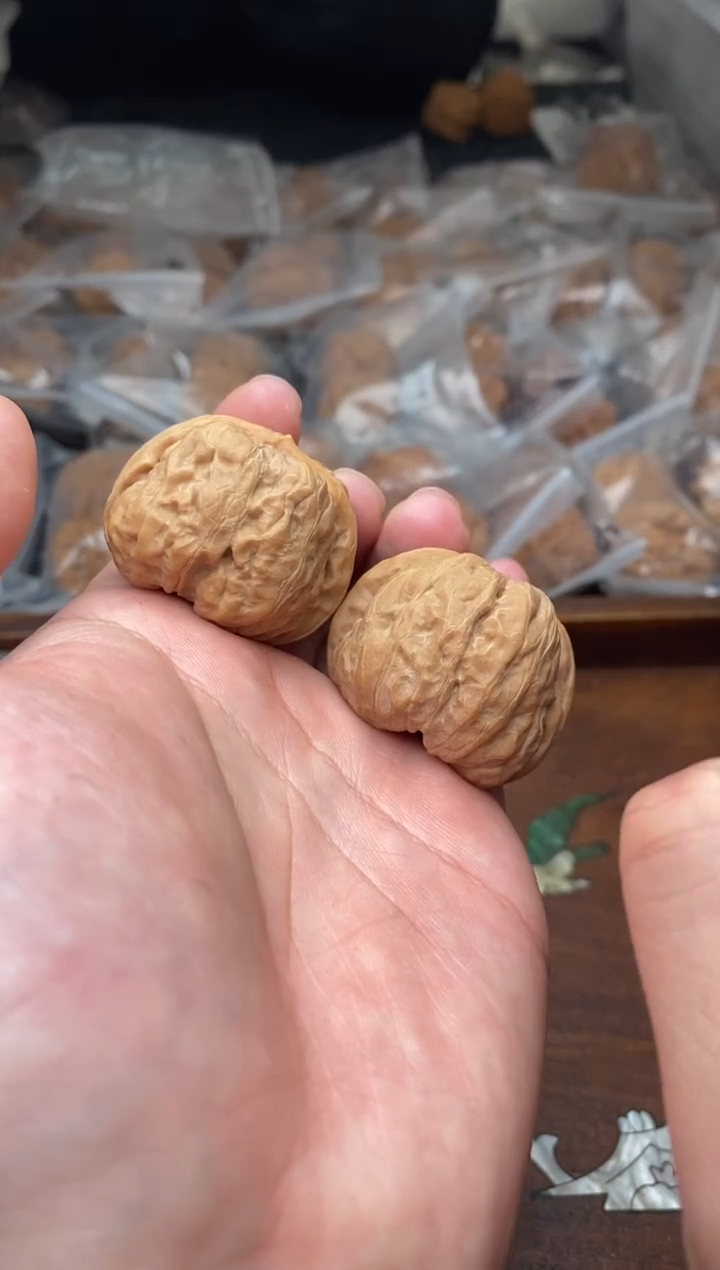 【闪购商品】文玩核桃把件G25号38尺蛤蟆.团