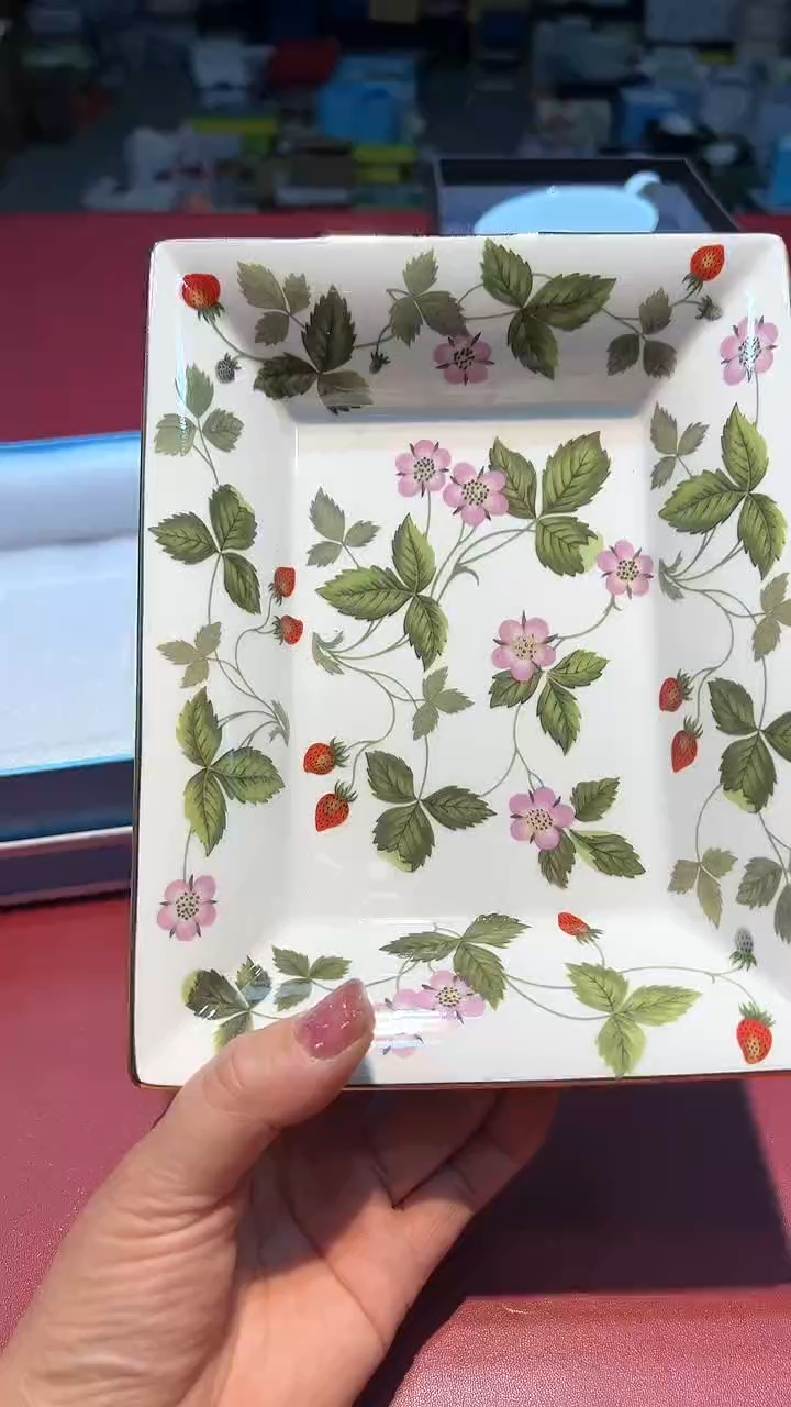 【闪购商品】瓷片锅碗瓢盆一件不剩