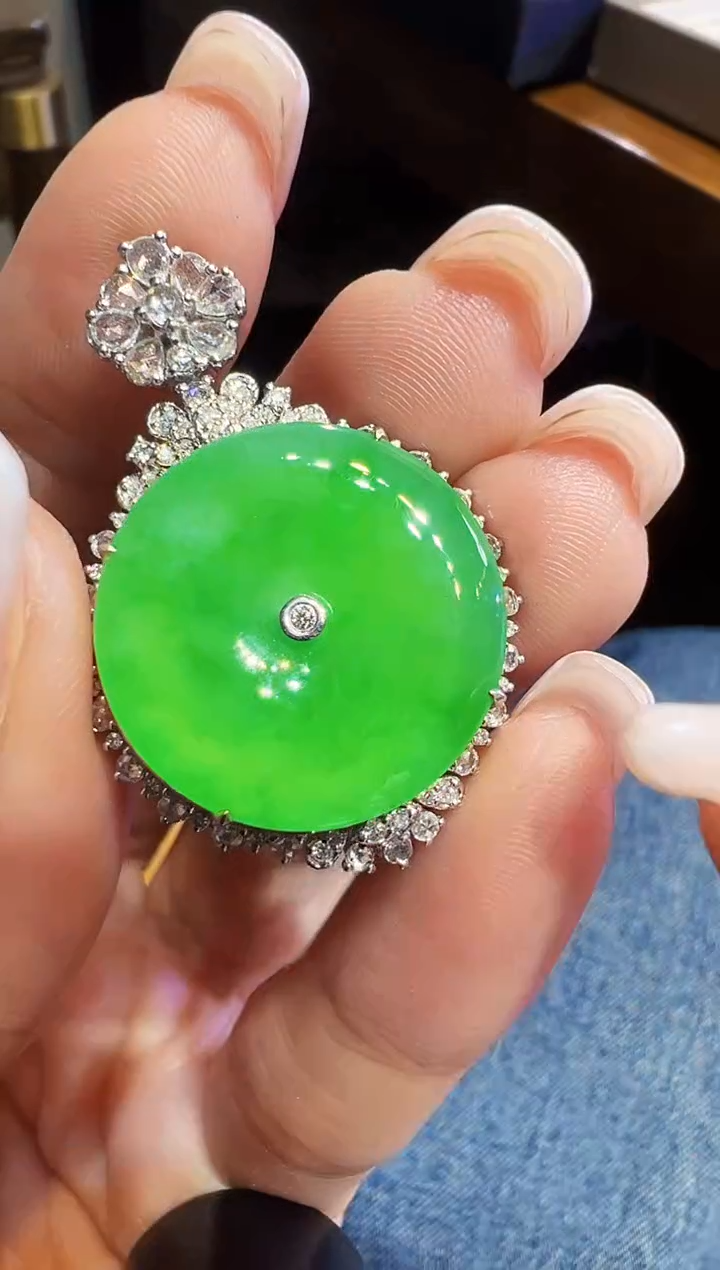 吊坠(不含链)18K金镶嵌翡翠用****5平安扣