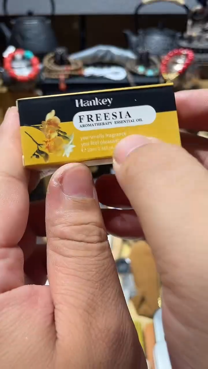 瓷片闪购商品 如图所示