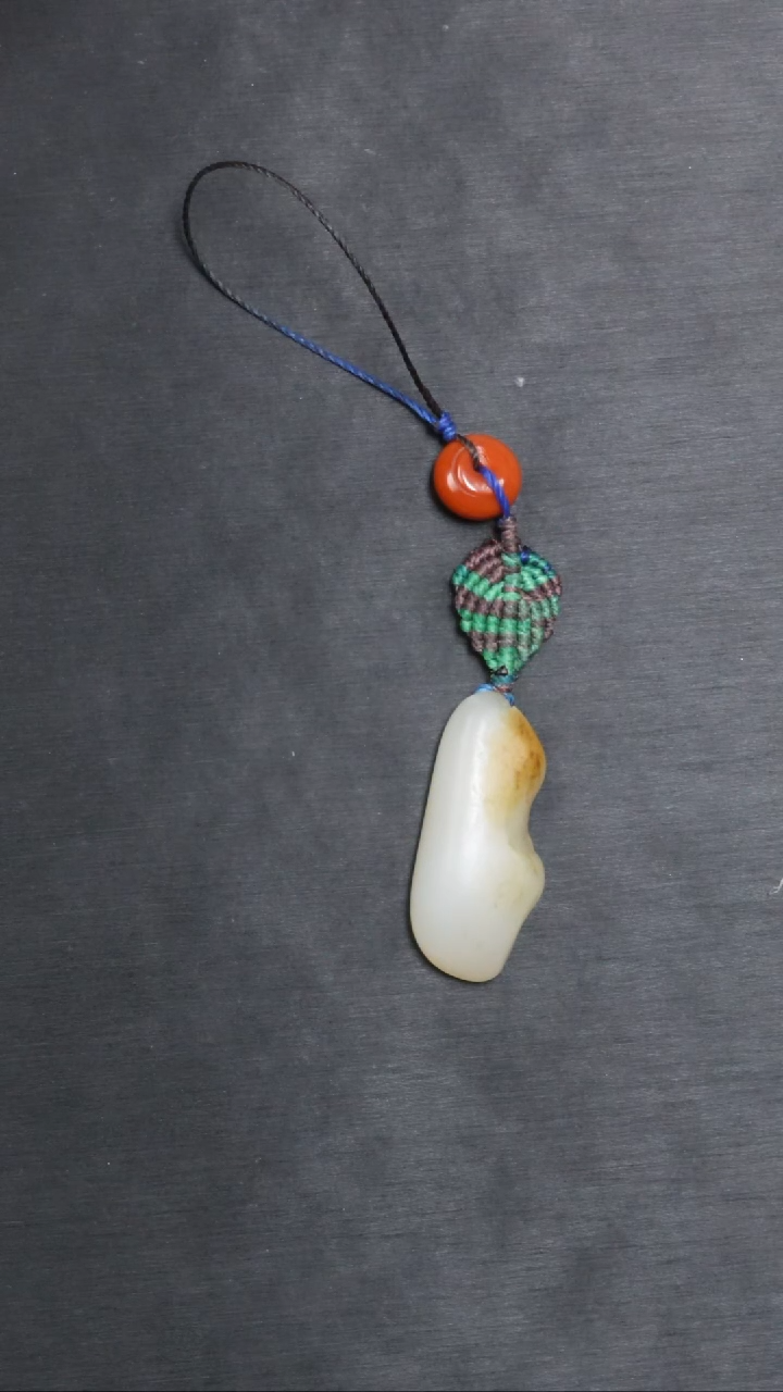 【闪购商品】和田玉吊坠(不含链)未镶嵌6.9克和田玉原石