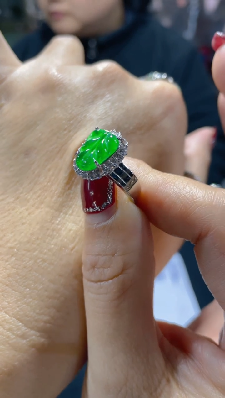 【闪购商品】翡翠戒指未镶嵌天然A货翡翠假一罚四（多样性发货）