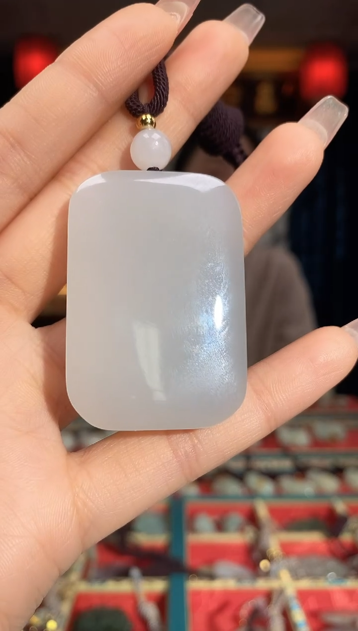 【闪购商品】和田玉颈饰未镶嵌无事牌