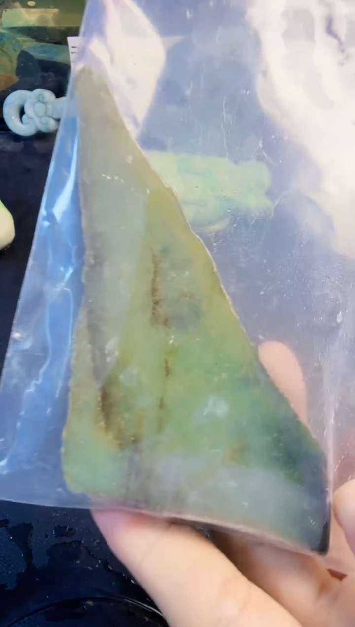 未镶嵌挂件翡翠 天然翡翠092