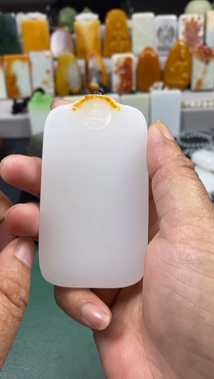 天然玉石未镶嵌颈饰