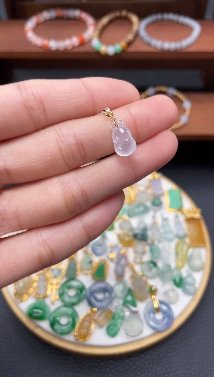 【闪购商品】翡翠吊坠(不含链)18K金镶嵌一个   JK268