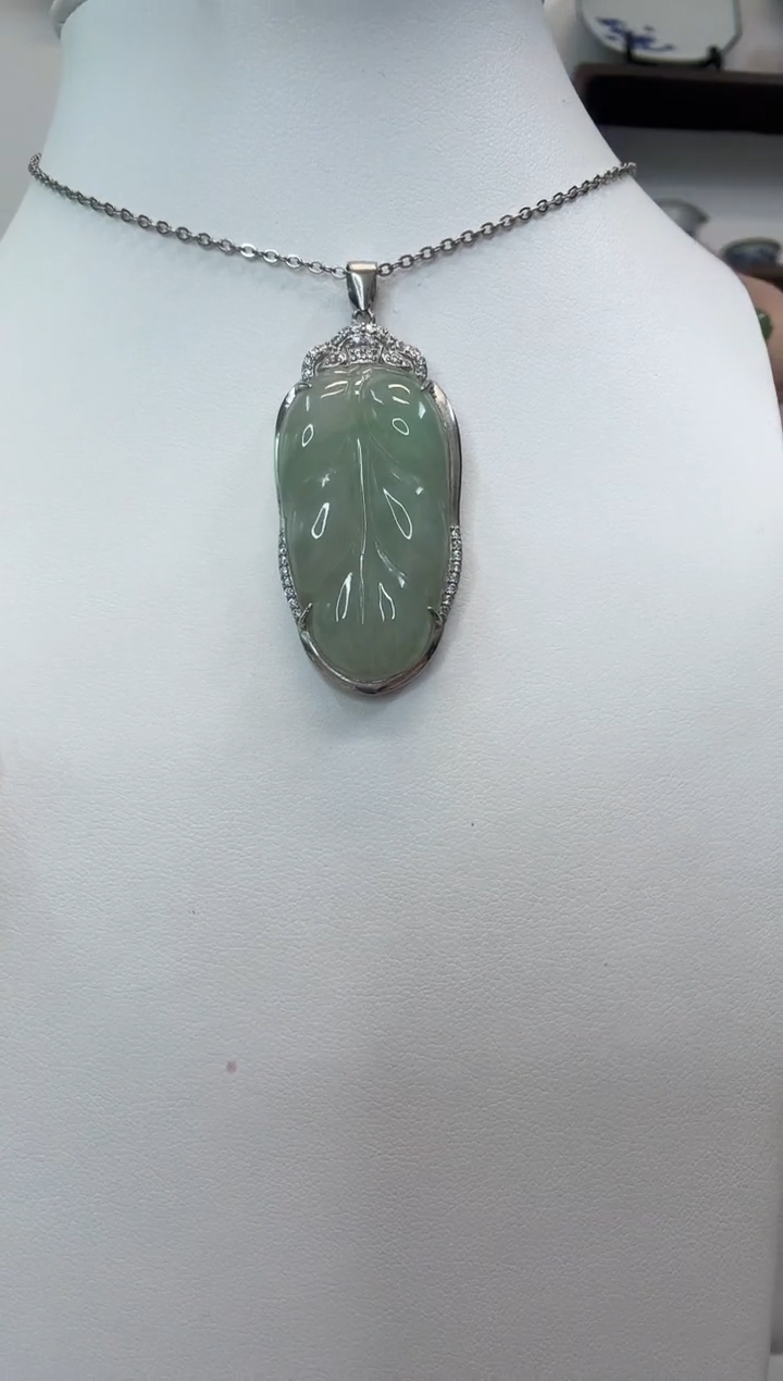 吊坠(赠链)银S925镶嵌翡翠小叶子