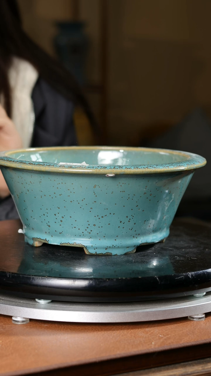 【闪购商品】8寸四脚反口圆盆 978