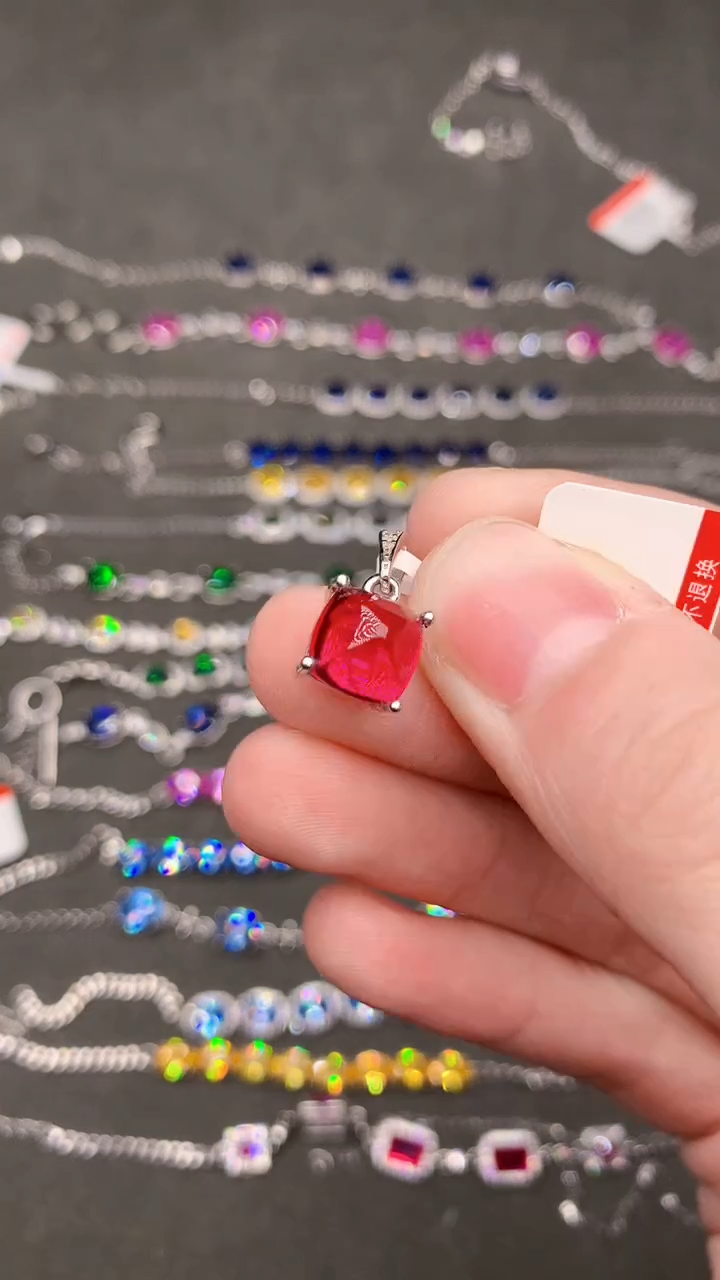 【闪购商品】红宝石颈饰银S925镶嵌.......