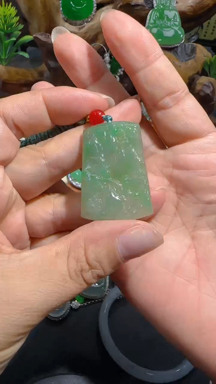 【闪购商品】翡翠吊坠(不含链)未镶嵌吊坠
