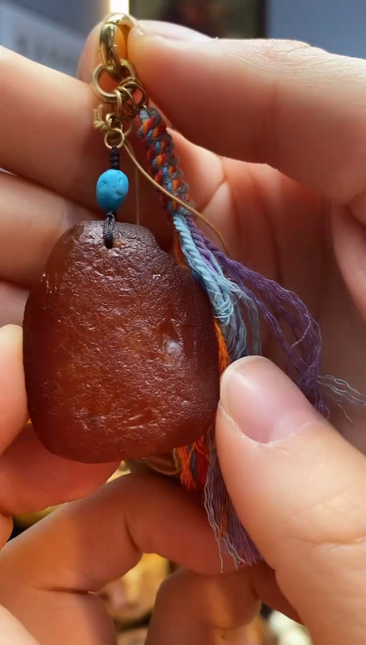 琥珀颈饰未镶嵌挂件