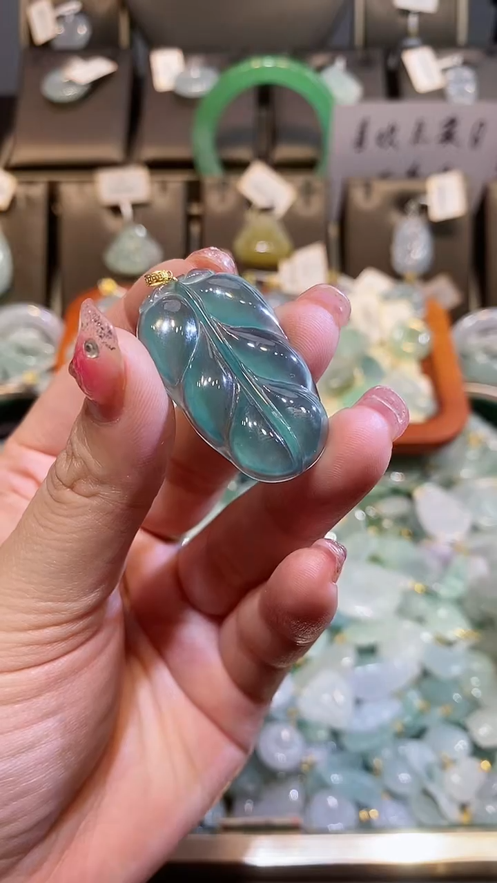 【闪购商品】翡翠颈饰18K金镶嵌天然A货翡翠一件