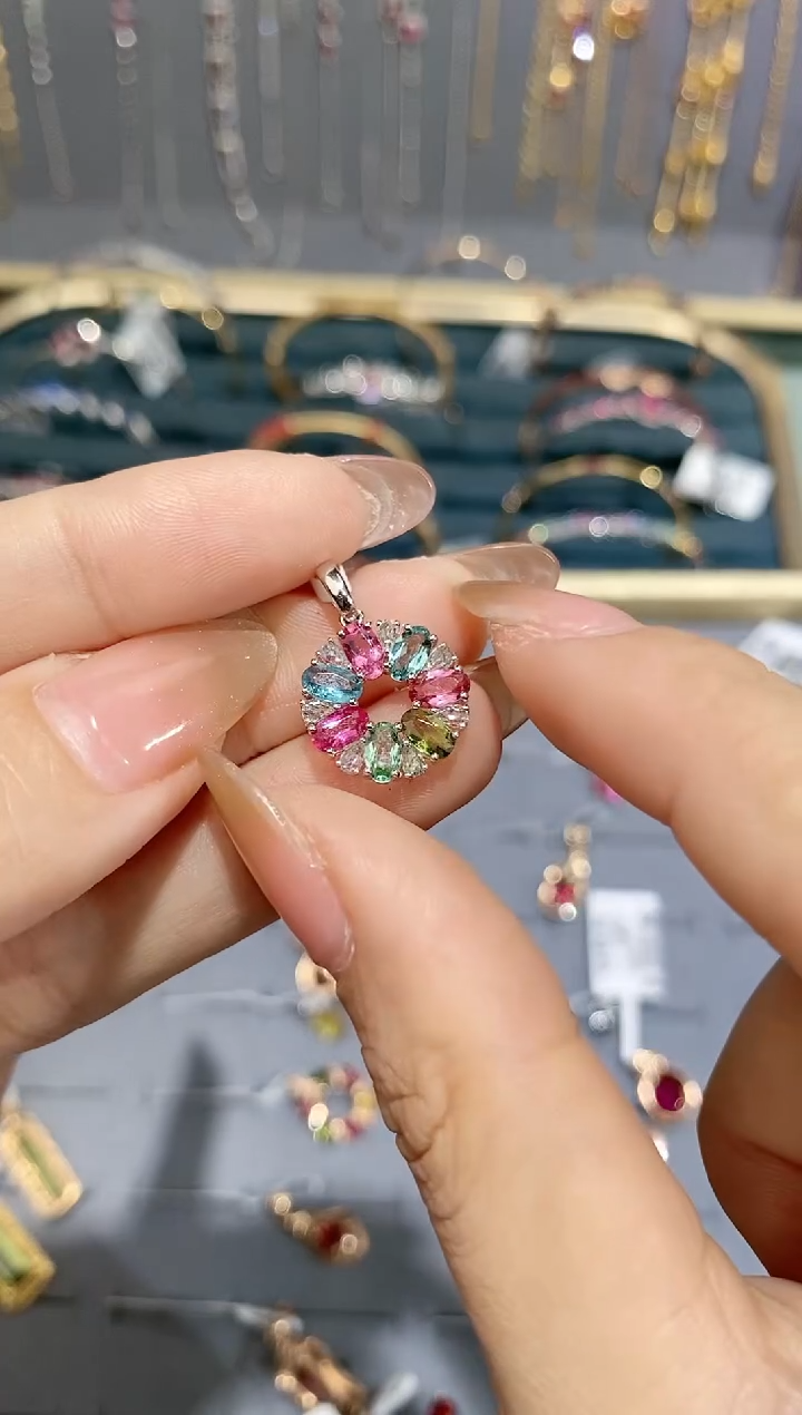 【闪购商品】碧玺颈饰18K金镶嵌吊坠