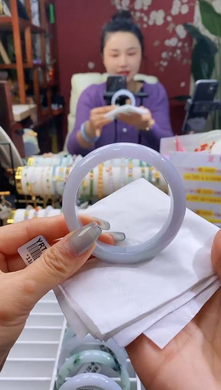 【闪购商品】翡翠手镯未镶嵌9蓝紫5556