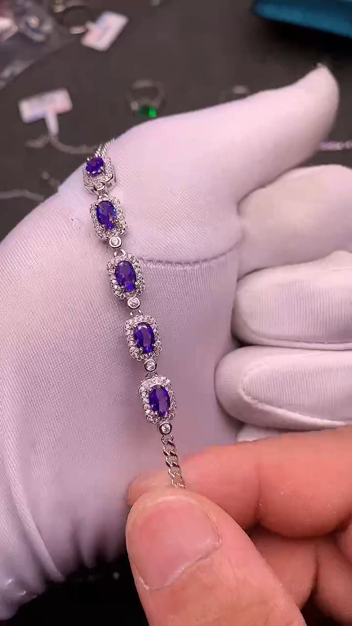 【闪购商品】彩色蓝宝石手链银S925镶嵌.....