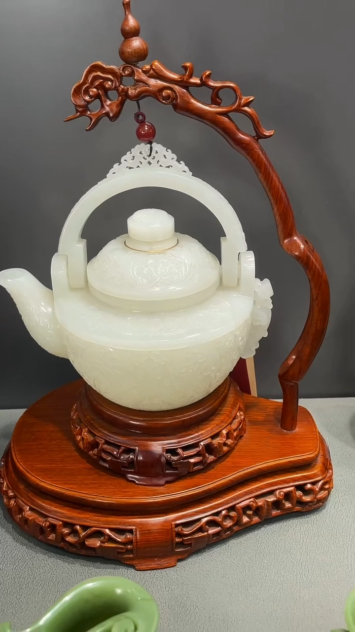 未镶嵌和田玉摆件器皿提梁壶