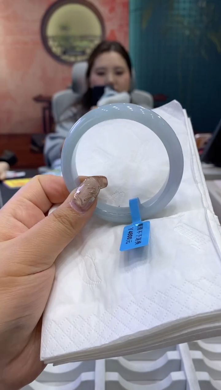 【闪购商品】翡翠手镯未镶嵌多人0011059