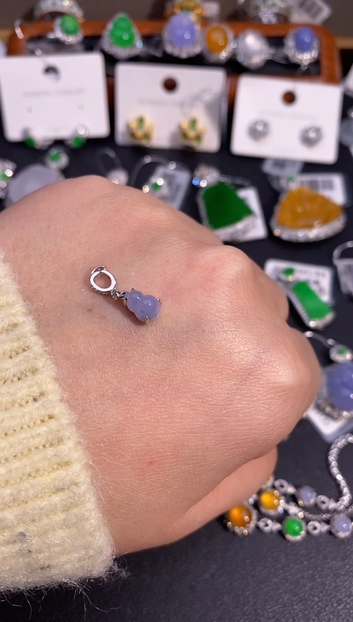 【闪购商品】翡翠颈饰18K金镶嵌吊坠