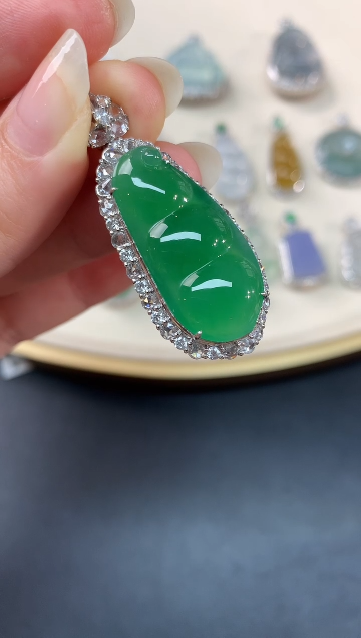 【闪购商品】翡翠吊坠(不含链)18K金镶嵌A112|98000